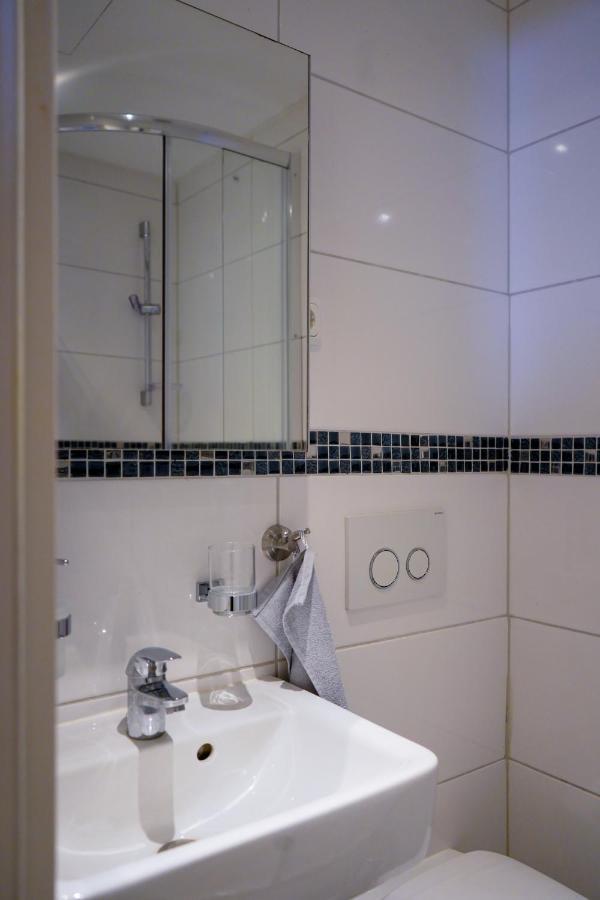 Ferienwohnung In Kaiserslautern-Hohenecken Exteriör bild